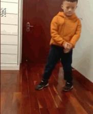 DƬ
